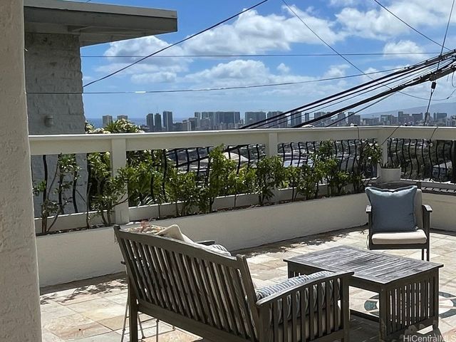 1499 Alencastre Street, Honolulu, HI 96850
