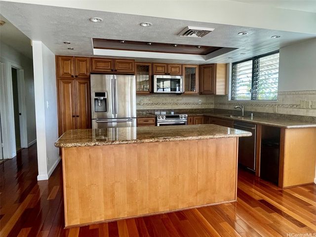 1499 Alencastre Street, Honolulu, HI 96850