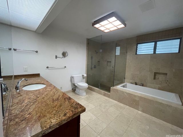 1499 Alencastre Street, Honolulu, HI 96850