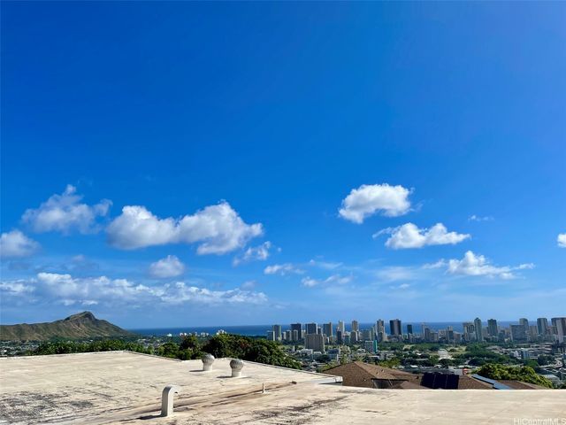 1499 Alencastre Street, Honolulu, HI 96850