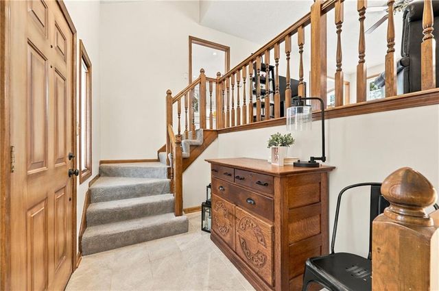 2830 Sweet Briar Drive, Independence, MO 64057