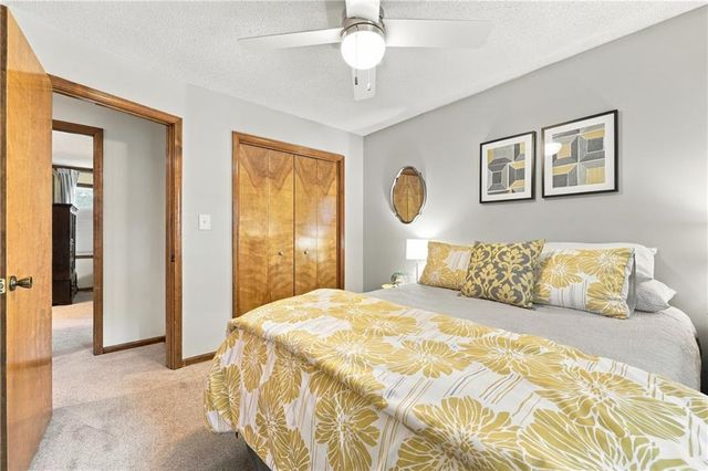 2830 Sweet Briar Drive, Independence, MO 64057