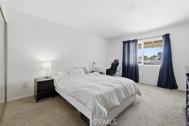 10516 Independence Avenue, Chatsworth (los Angeles), CA 91311