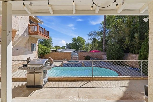 10516 Independence Avenue, Chatsworth (los Angeles), CA 91311