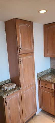 5950 PELICAN BAY PLAZA S PH-1B, St Petersburg, FL 33707