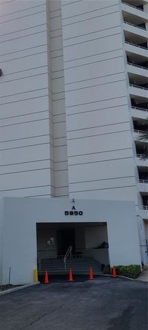 5950 PELICAN BAY PLAZA S PH-1B, St Petersburg, FL 33707