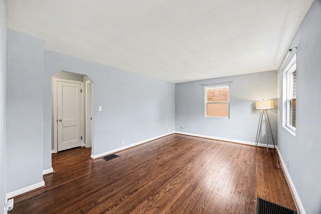 341 Riddle Place, Newport, KY 41071