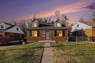 341 Riddle Place, Newport, KY 41071