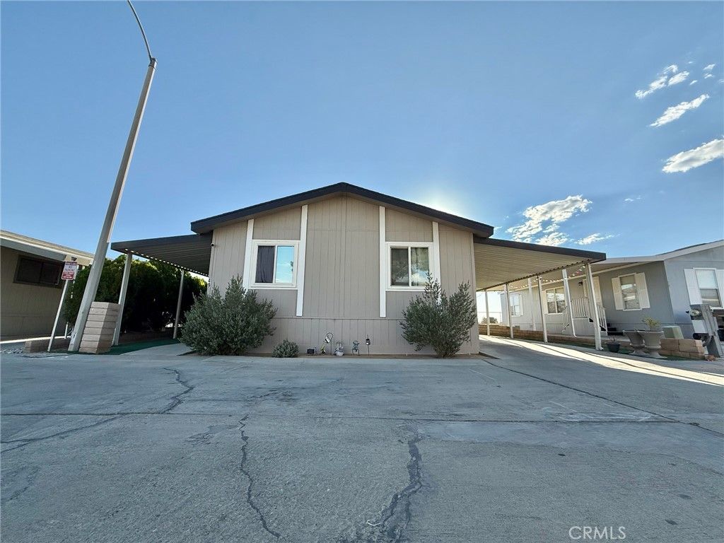 22020 Nisqually Road 49, Apple Valley, CA 92308