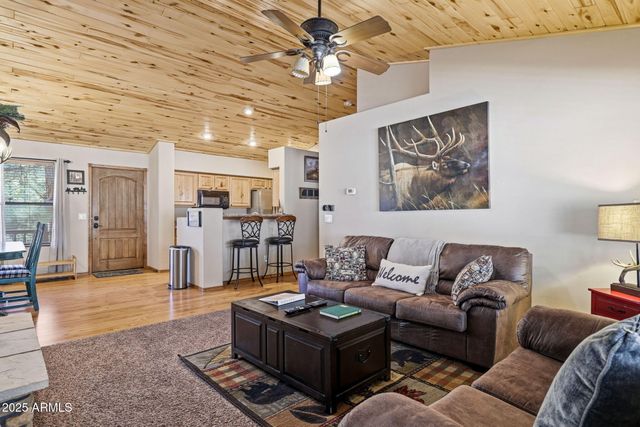 4820 W TATANKA Drive, Show Low, AZ 85901