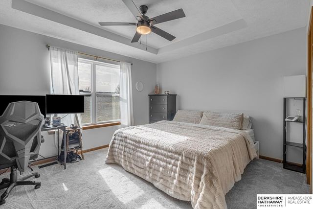 17129 Colony Drive, Omaha, NE 68136