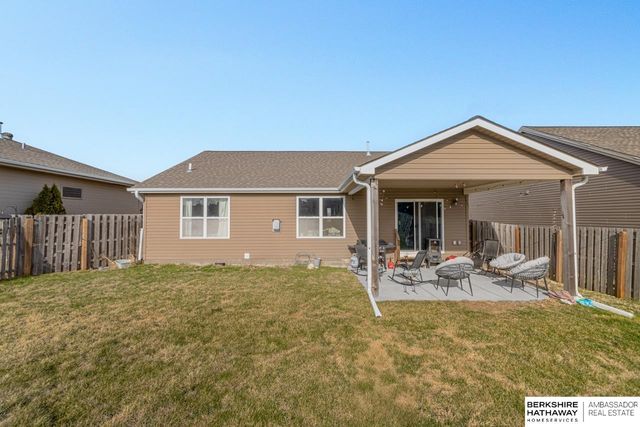 17129 Colony Drive, Omaha, NE 68136