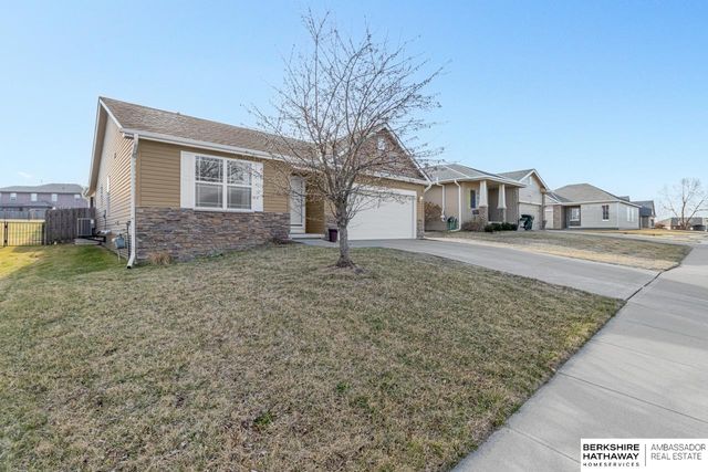 17129 Colony Drive, Omaha, NE 68136