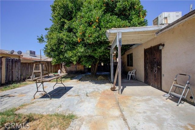 2064 Glenmoor Place, Livingston, CA 95334