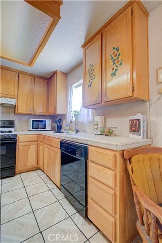 2064 Glenmoor Place, Livingston, CA 95334