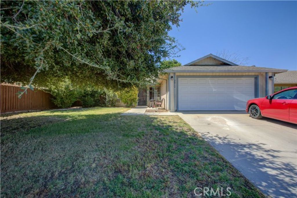 2064 Glenmoor Place, Livingston, CA 95334