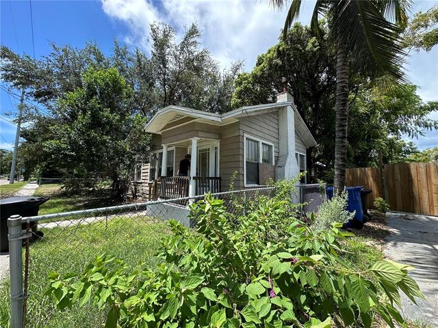 1311 11TH AVENUE S, St Petersburg, FL 33705