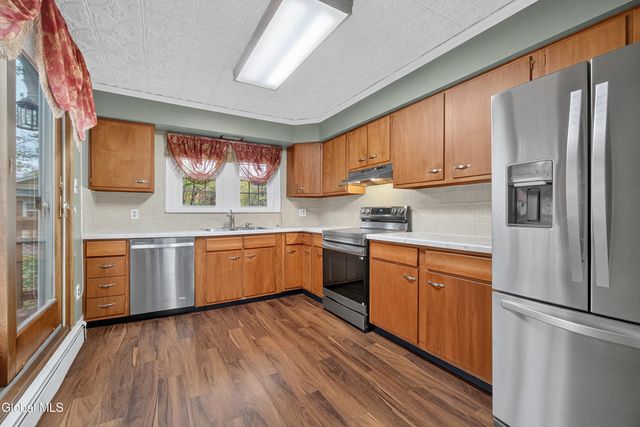 3 Old Troy Road, East Greenbush, NY 12061