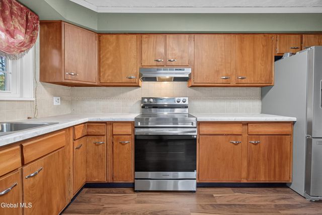 3 Old Troy Road, East Greenbush, NY 12061