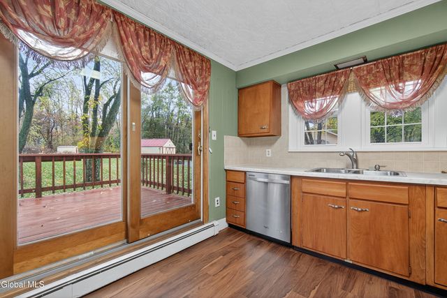 3 Old Troy Road, East Greenbush, NY 12061