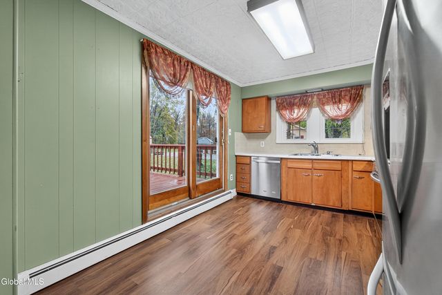 3 Old Troy Road, East Greenbush, NY 12061