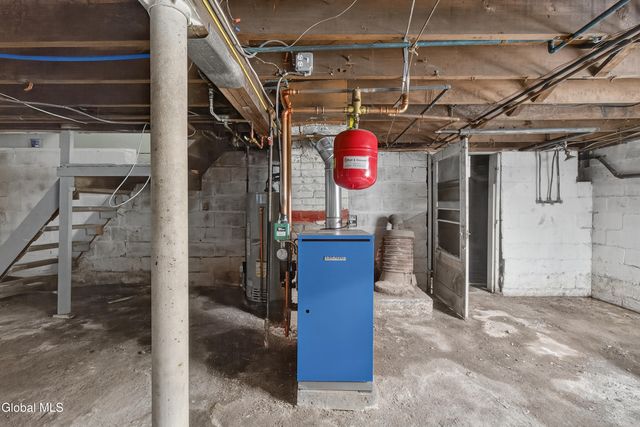 3 Old Troy Road, East Greenbush, NY 12061