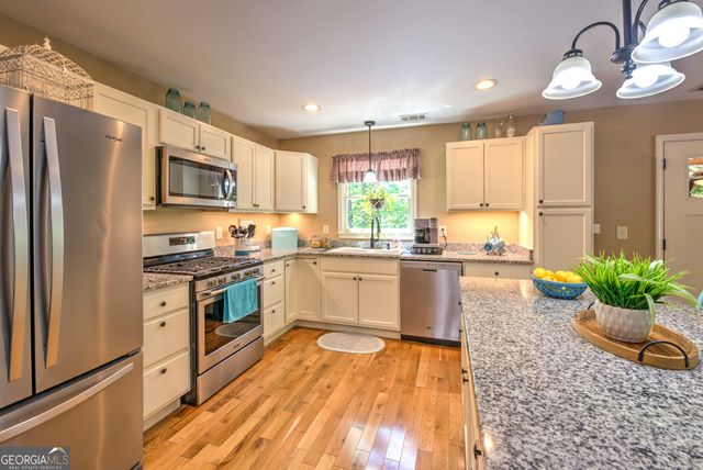 16 Abby Lane, Clayton, GA 30525