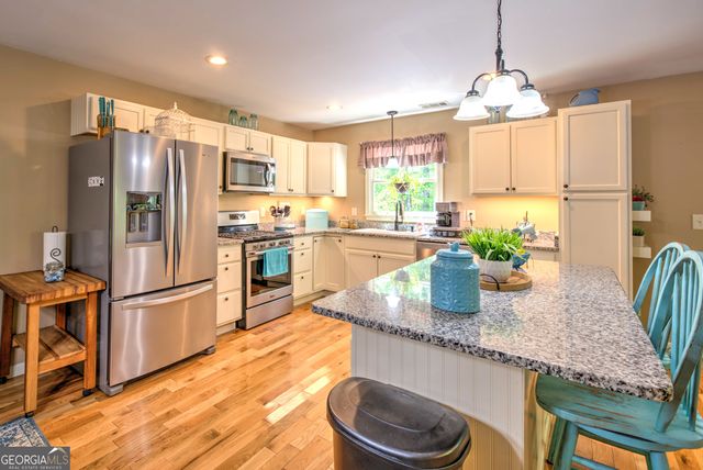 16 Abby Lane, Clayton, GA 30525