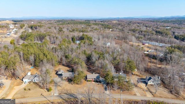 8202 Henderson Mountain Road, Jasper, GA 30143