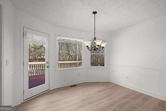 8202 Henderson Mountain Road, Jasper, GA 30143