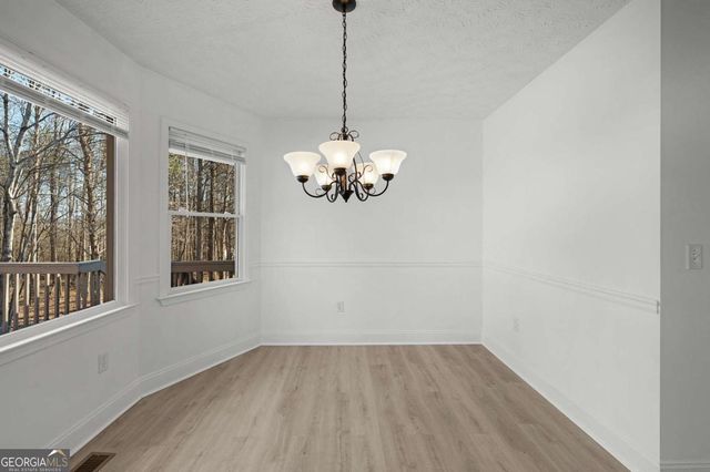 8202 Henderson Mountain Road, Jasper, GA 30143