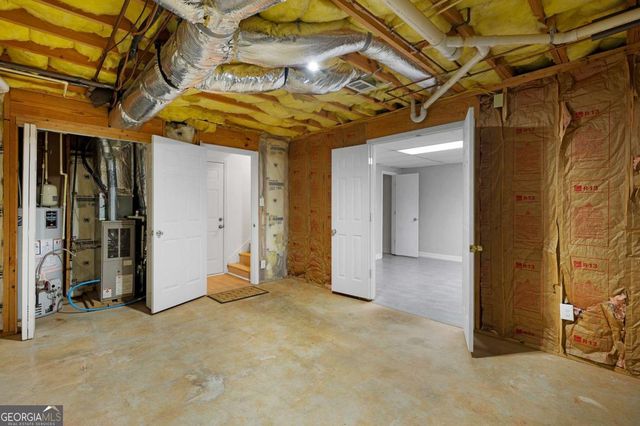 8202 Henderson Mountain Road, Jasper, GA 30143