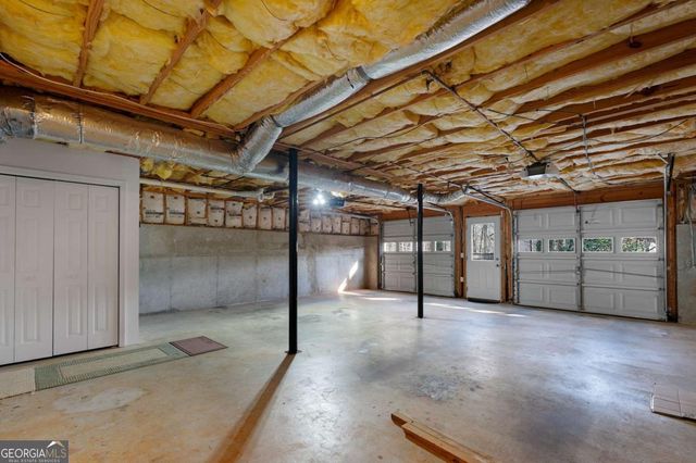 8202 Henderson Mountain Road, Jasper, GA 30143