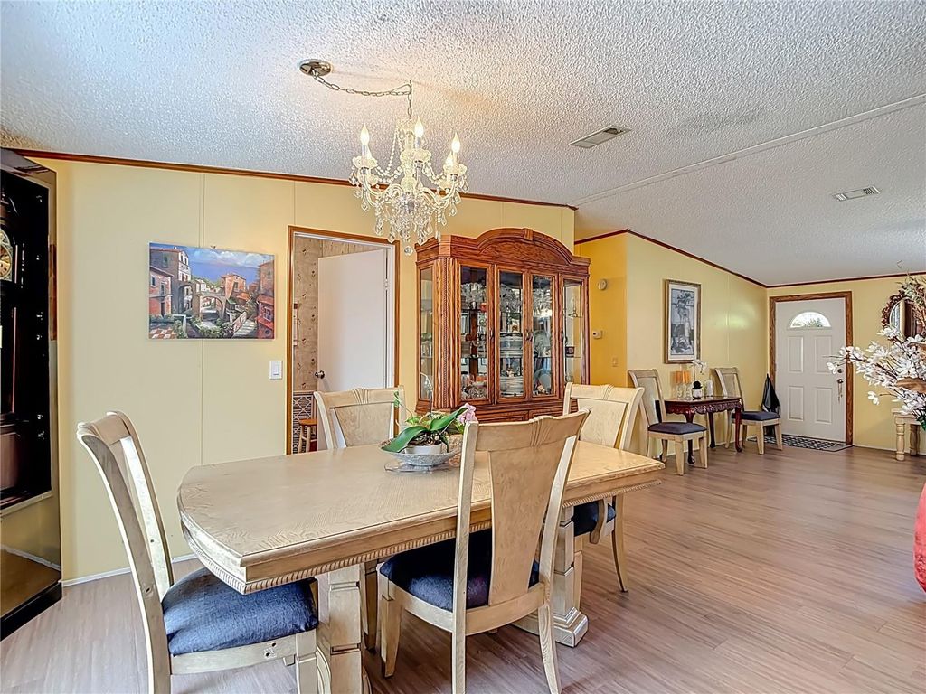 Image 15 of property listing at 7207 50TH AVENUE S, Tampa, FL 33619