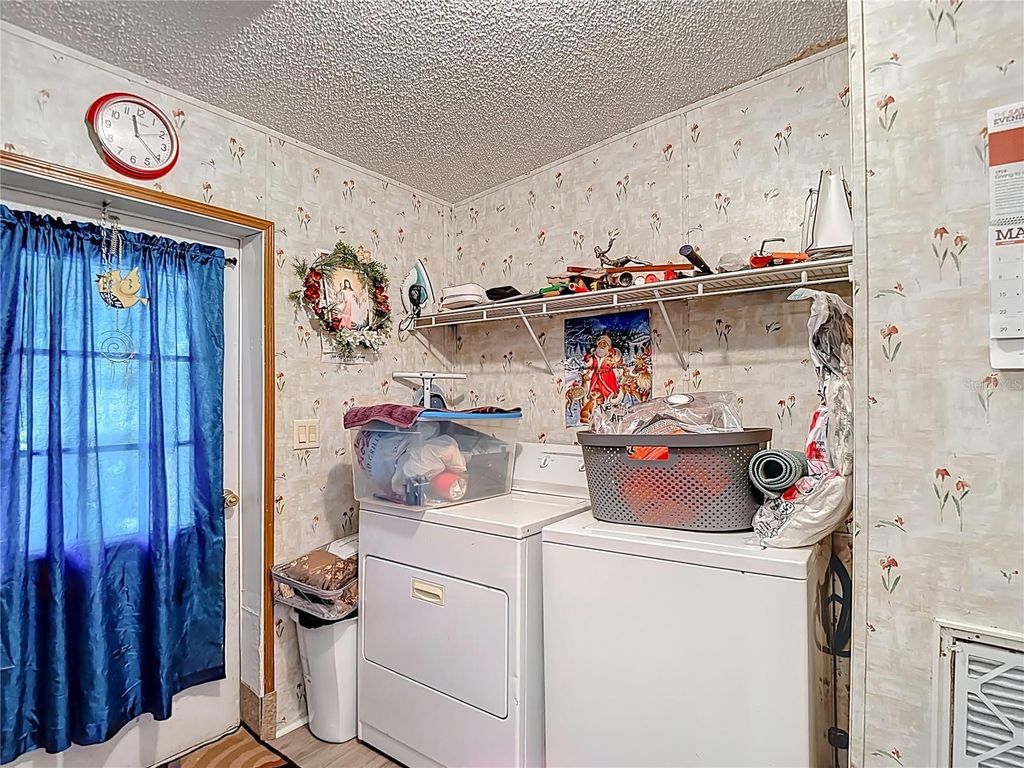 Image 51 of property listing at 7207 50TH AVENUE S, Tampa, FL 33619