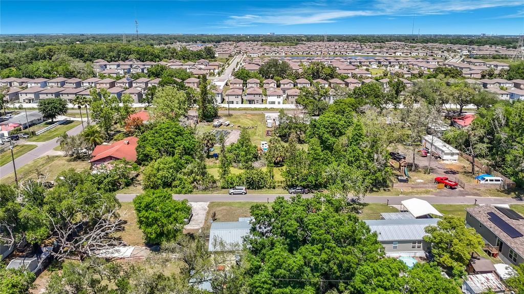 Image 66 of property listing at 7207 50TH AVENUE S, Tampa, FL 33619