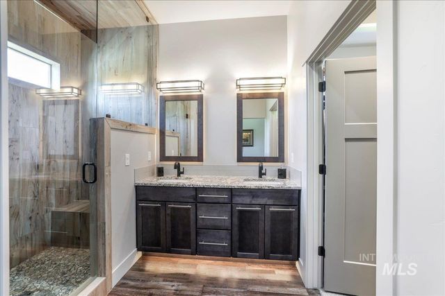 3779 N Rawah Dr, Featherville, ID 83647