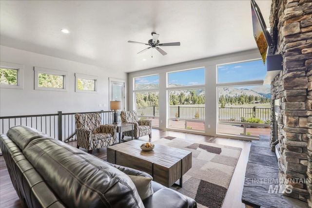 3779 N Rawah Dr, Featherville, ID 83647
