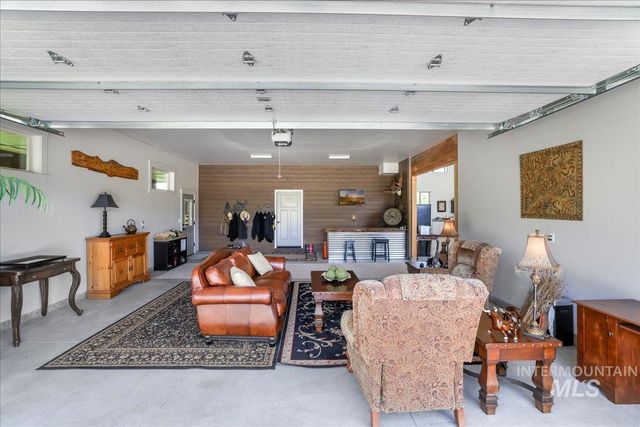 3779 N Rawah Dr, Featherville, ID 83647