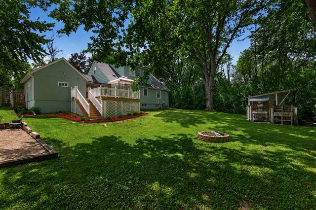 6044 48th Street N, Oakdale, MN 55128