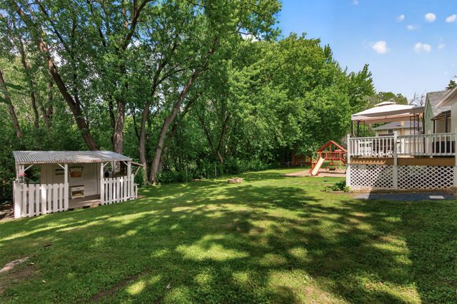 6044 48th Street N, Oakdale, MN 55128