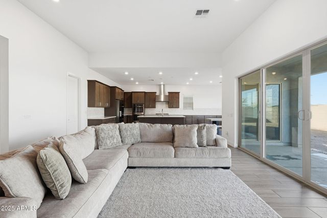 22796 E TWIN ACRES Drive, Queen Creek, AZ 85142