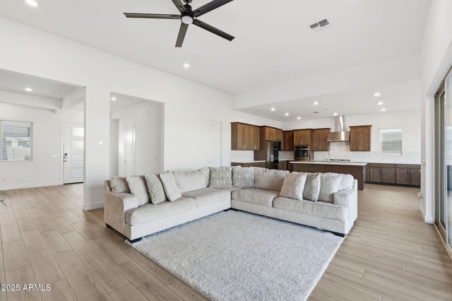 22796 E TWIN ACRES Drive, Queen Creek, AZ 85142