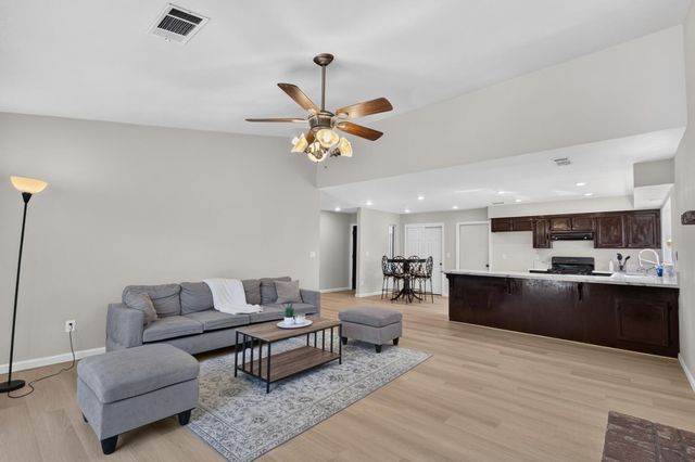 2731 Yosemite Court, Atwater, CA 95301