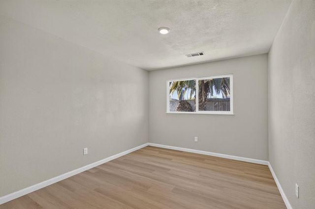 2731 Yosemite Court, Atwater, CA 95301