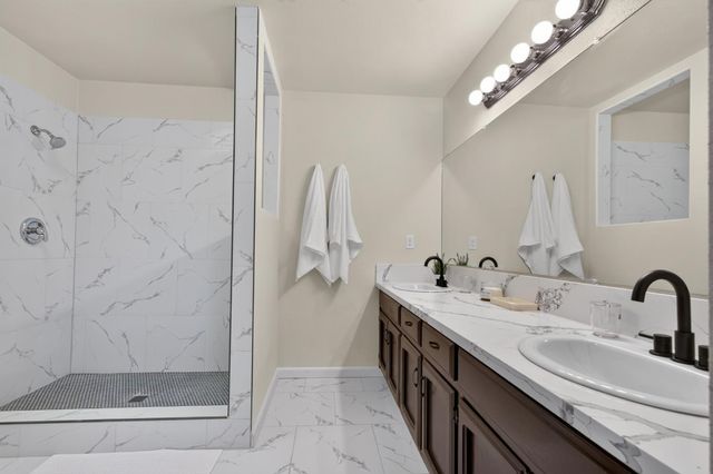 2731 Yosemite Court, Atwater, CA 95301