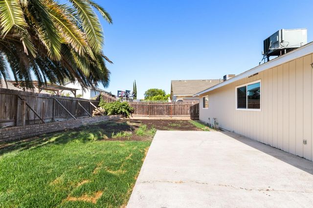 2731 Yosemite Court, Atwater, CA 95301