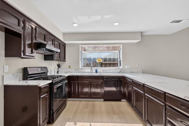 2731 Yosemite Court, Atwater, CA 95301