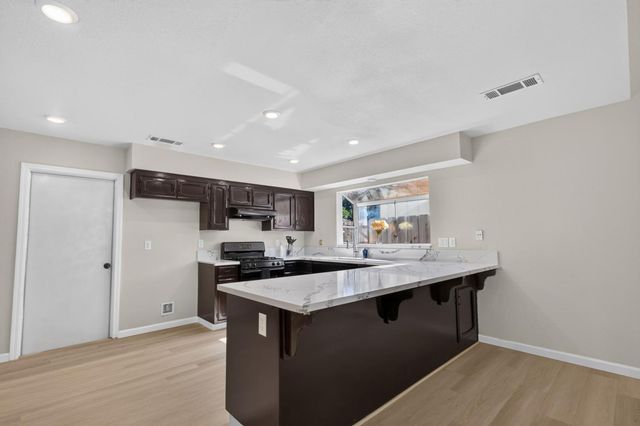 2731 Yosemite Court, Atwater, CA 95301