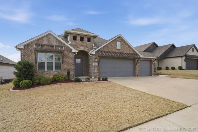 2419 W Little Rock Court S, Broken Arrow, OK 74011